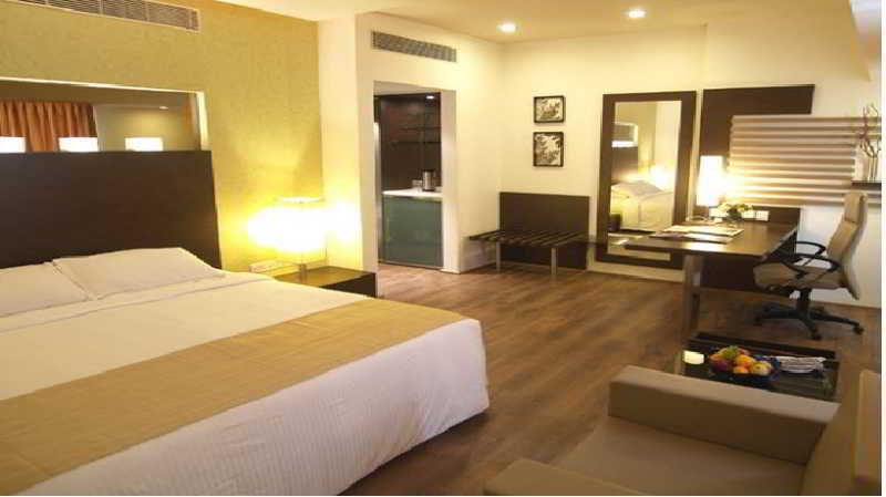 Ramada By Wyndham Chennai Egmore Esterno foto
