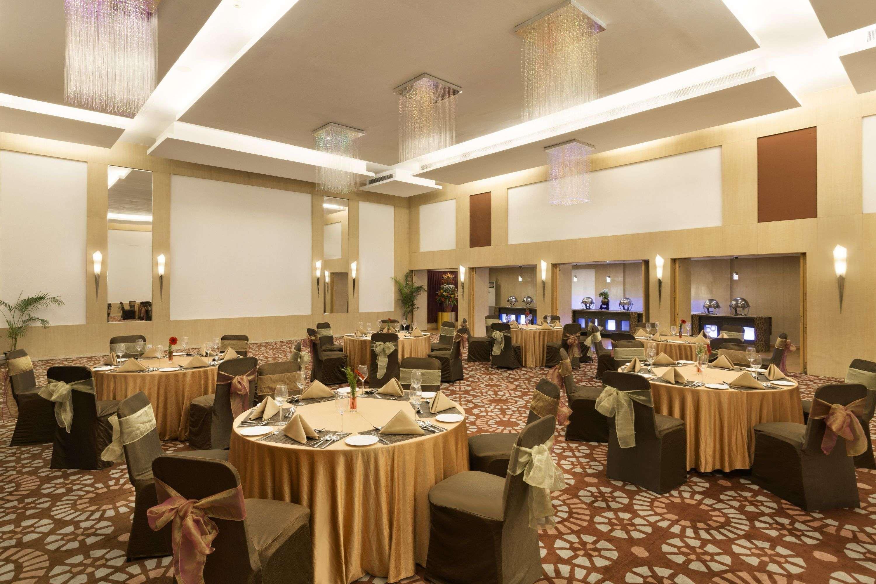 Ramada By Wyndham Chennai Egmore Esterno foto